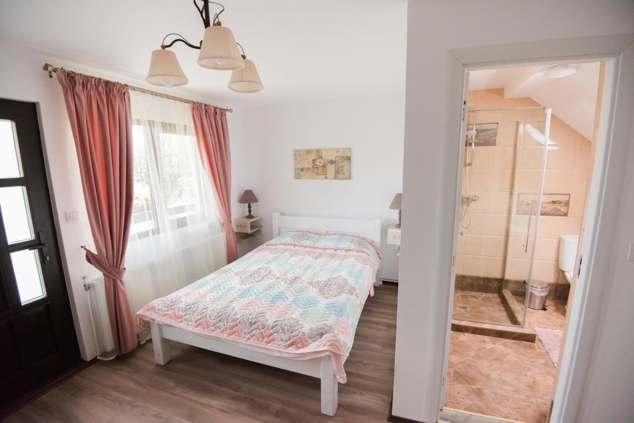 Vila Chic M Hotel Моечу де Жос Екстериор снимка
