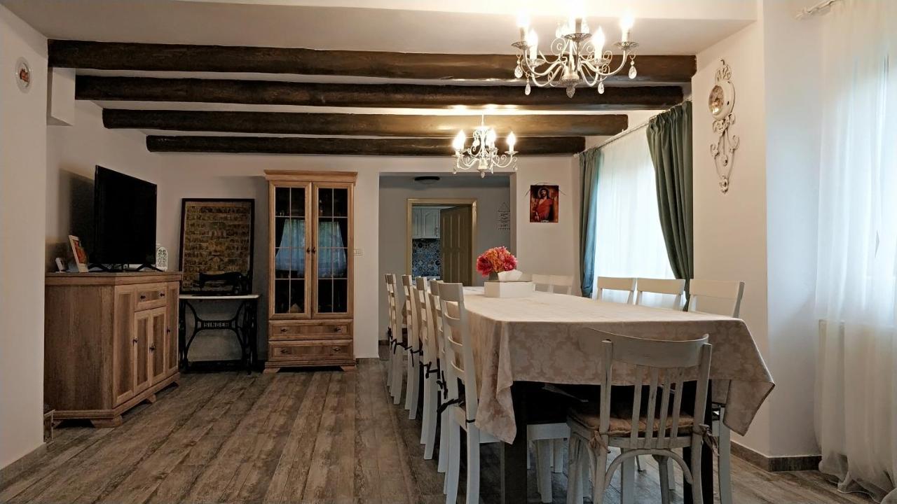 Vila Chic M Hotel Моечу де Жос Екстериор снимка